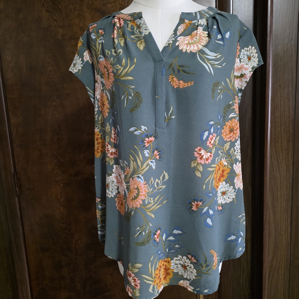 Fun 2 Fun Floral Blouse